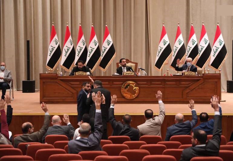 ماراتن پیچیده تشکیل دولت در عراق/ گزینه‌های احتمالی ریاست جمهوری و نخست وزیری در دولت جدید/ آیا پارلمان جدید می‌تواند دست آمریکایی‌ها را قطع کند؟ +