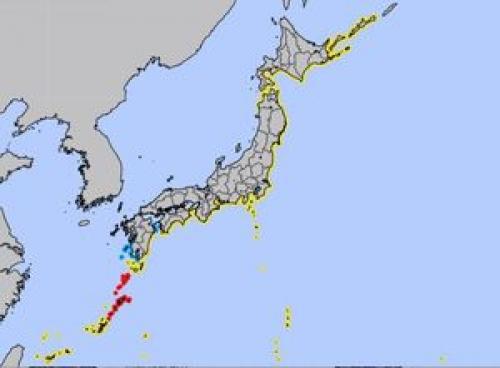  سونامی در ژاپن به دنبال فوران یک آتشفشان زیردریا در اقیانوس آرام