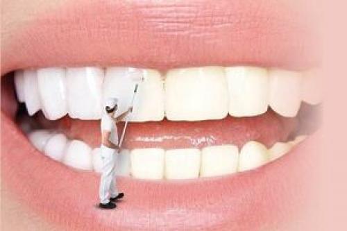  ۷ روش خانگی برای سفید کردن دندان