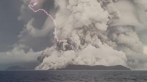  تصاویر ناسا از نتایج فوران یک آتشفشان، در جو زمین
