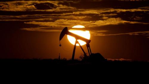  کاهش بهای نفت خام در بازار انرژی