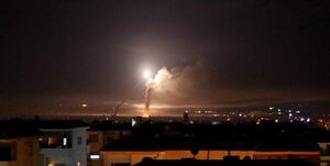 مقابله پدافند هوایی دمشق با حمله اسرائیل+ عکس
