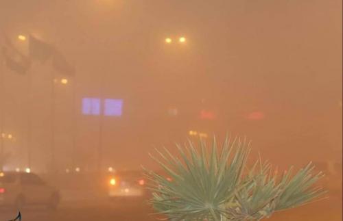 گرد و غبار فعالیت فرودگاه بغداد را تعطیل کرد