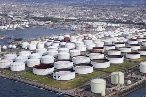 ژاپن ۷۸/ ۴ میلیون بشکه نفت ذخیره ملی را به حراج می گذارد