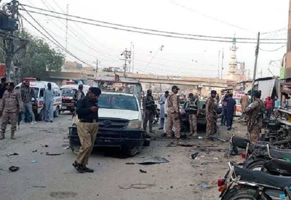 انفجار در کراچی پاکستان بیش از ۷ کشته و زخمی برجای گذاشت