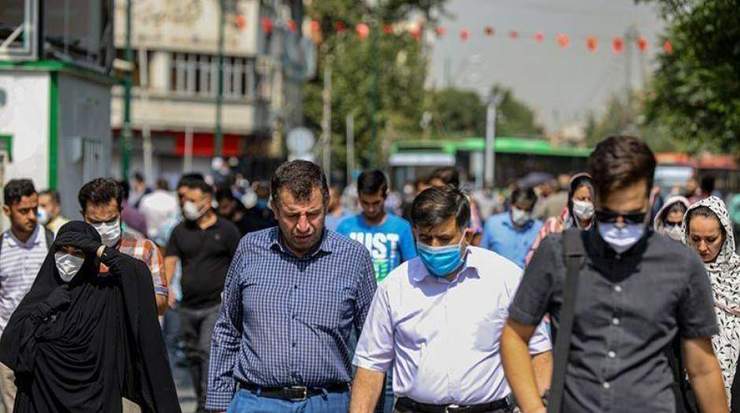 معاون وزارت بهداشت: حذف ماسک، موج جدیدی از کرونا ایجاد می‌کند