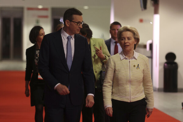 رئیس کمیسیون اروپا: ۲۰۰ میلیون یورو به اوکراین کمک کرده‌ایم