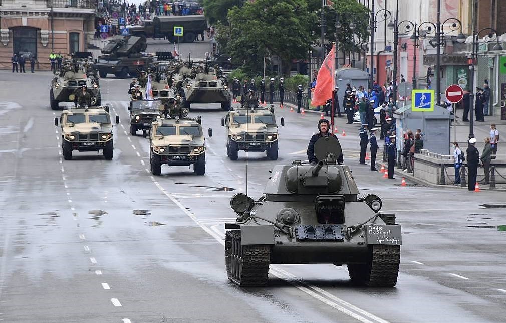 تجهیزات نظامی روسیه در میدان سرخ