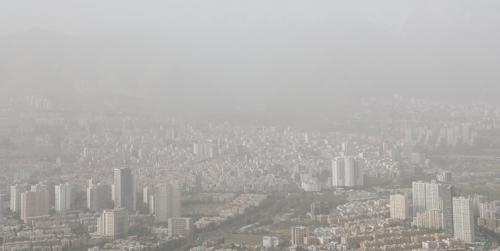  هوای تهران در مرز آلودگی 