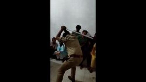 ضرب‌وشتم مسلمانان به دست پلیس هند