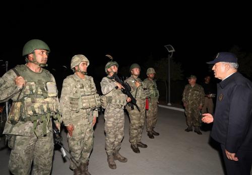  حضور وزیر دفاع ترکیه در شمال سوریه