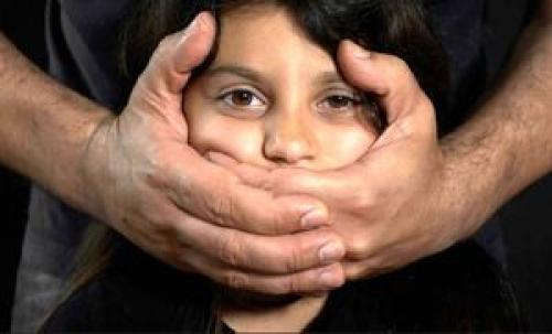 ربودن و شکنجه یک کودک توسط راننده تاکسی اینترنتی