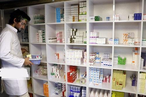 دارو برای مردم گران نمی‌شود/ پرداخت مطالبات کارخانه‌های دارو از بیمه‌ها و وزارت بهداشت