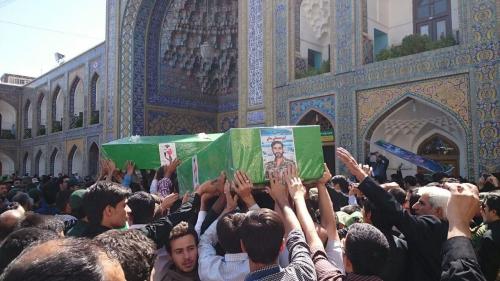  ویدئو / طواف و تشییع پیکر پنج شهید مدافع حرم در مشهد