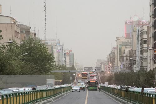  افزایش آلاینده‌ها در هوای تهران