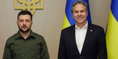  سفر اعلام‌نشده وزیر خارجه آمریکا به اوکراین
