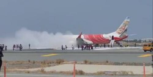  مصدوم شدن مسافران در پی آتش‌سوزی یک هواپیمای هندی در عمان 