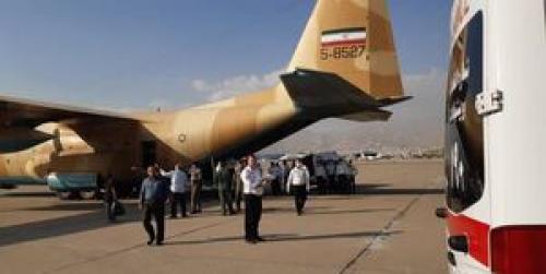  انتقال ۲۷ زائر مصدوم با هواپیمای ارتش از ایلام به تهران