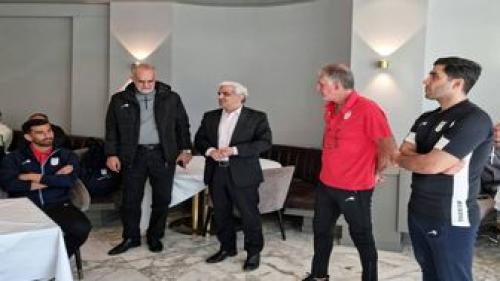 دیدار سفیر ایران در اتریش با ملی‌پوشان فوتبال