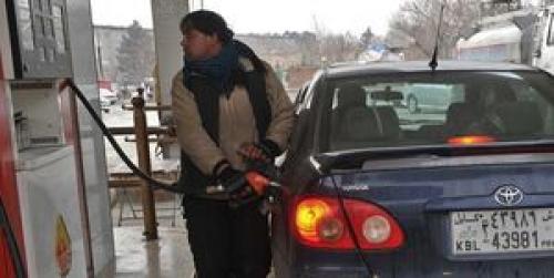  کاهش قیمت بنزین و گازوئیل در افغانستان