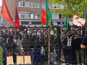  تجمع هواداران انقلاب با شعار «لبیک یا حسین» در لندن