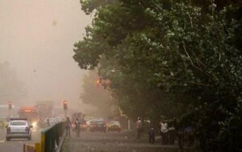 طوفان شدید در تهران؛ سرعت باد ۳۷ کیلومتر در ساعت است