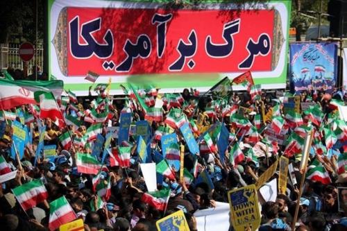  فیلم/ حماسه حضور مردم اصفهان در روز ۱۳ آبان