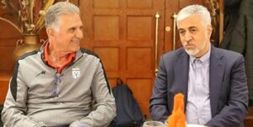 وزیر ورزش در رختکن تیم ملی فوتبال حاضر شد