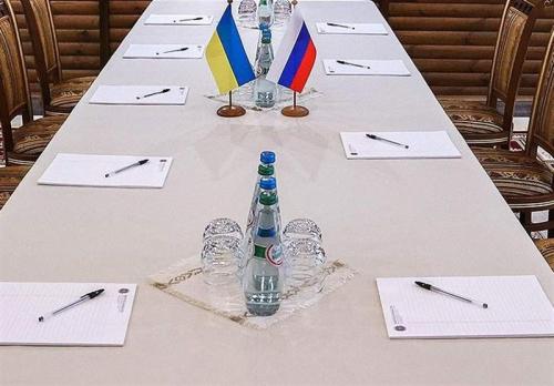 تکذیب مذاکرات غیررسمی صلح بین مسکو و کی‌یف/آلمان: انتظار پایان سریع درگیری‌ها در اوکراین را نداریم