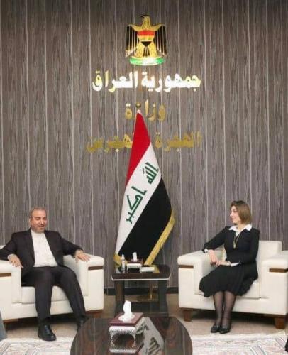 رایزنی سفیر ایران با وزیر مهاجرت عراق