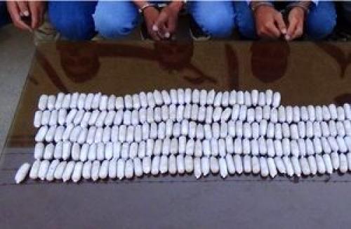  بلعیدن ۵ کیلو موادمخدر برای قاچاق به زندان