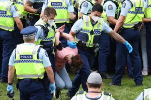 زمینه‌سازی برای سیاست‌های سرکوب در نیوزیلند