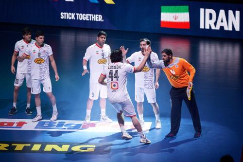 شکست هندبال ایران در آخرین گام از قهرمانی جهان/پایان کار ملی‌پوشان با یک برد و ۵ شکست