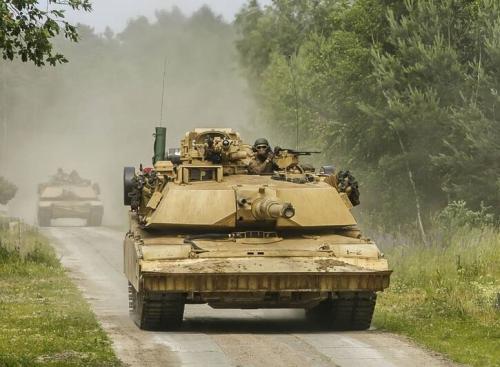 مشاور زلنسکی: به مسکو و سن پترزبورگ حمله خواهیم کرد/ آمریکا نیز تانک‌های آبرامز را برای ارتش اوکراین ارسال می‌کند