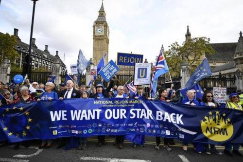 تظاهرات صدها هزار نفر در انگلیس در اعتراض به شرایط کاری و دستمزد
