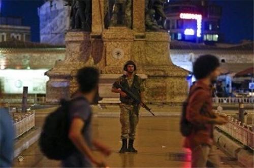 عکس/ تصاویری از خیابان‌های استانبول پس از کودتا 
