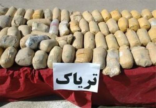 ۲۳۳ کیلوگرم مواد مخدر از خودروهای عبوری در مرز تایباد کشف شد