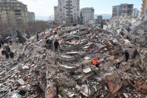  قبل، حین و بعد از زلزله چه باید کرد؟
