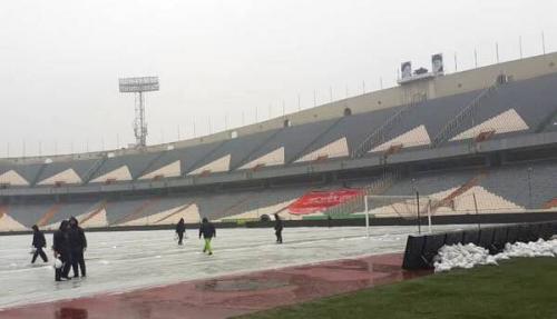 برف‌روبی استادیوم آزادی برای بازی امروز پرسپولیس