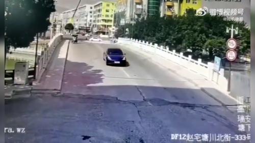 تصادف مرگبار خودروی تسلا در چین + فیلم