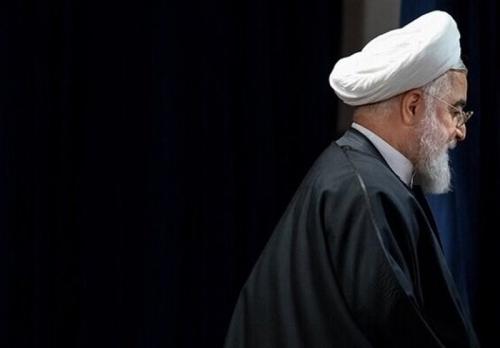 ادعای آزادی در دولتی که رکورددار بستن دهان منتقدان بود!/ به بهانه اصلاح قانون اساسی، براندازی کنیم