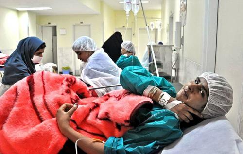 مسمومیت دان مش‌آموزان به پردیس رسید/ انتقال ۳۵ دانش‌آموز به بیمارستان‌