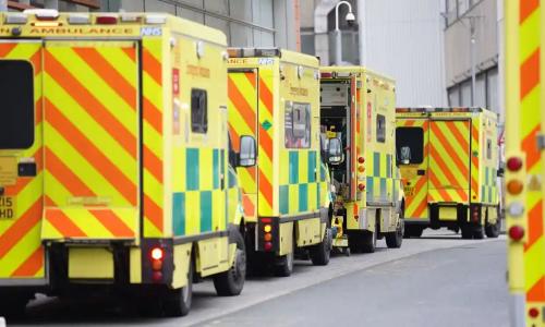مرگ ۲۳ هزار بیمار انگلیسی به دلیل تاخیر در اورژانس