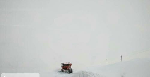 آخرین وضعیت محورهای ارتباطی مازندران/ بارش برف جاده کیاسر به ساری را مسدود کرد