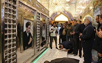 عکس/ ادای احترام سردار قاآنی بر مزار شهید صدر