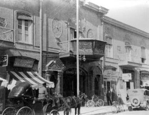 نخستین هتل تهران را چه کسی ساخت؟