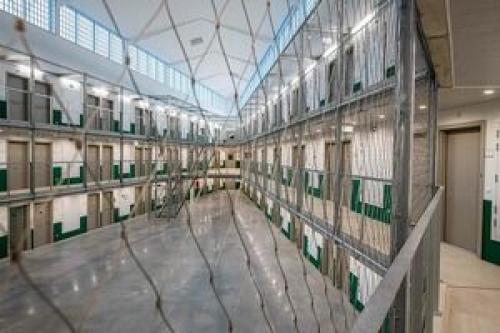 ازدحام جمعیت در زندان‌های یک کشور اروپایی