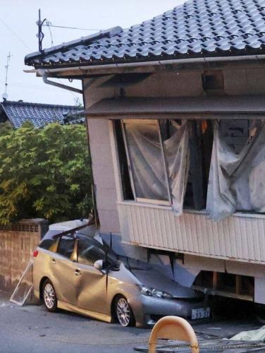 خسارات زلزله ۶.۵ ریشتری در ژاپن