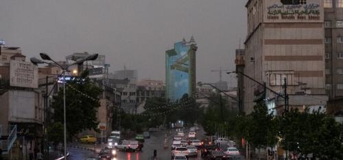  بارش باران در برخی نقاط تهران/ افزایش تدریجی دما تا فردا