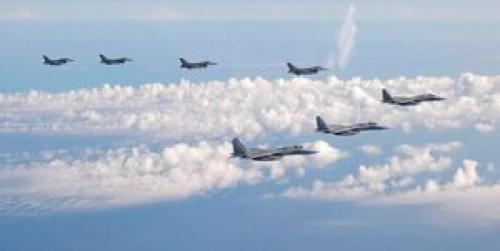  جنگنده‌های چین از تنگه تایوان عبور کردند